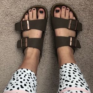 38 Women’s Birkenstock